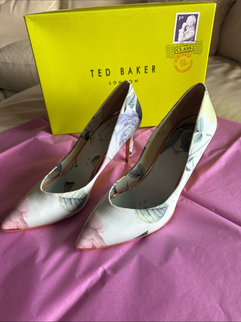 TED BAKER White Floral Pointed-Toe Pumps with Pink and Green Accents 37